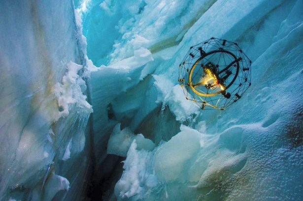 flyability-zwitserland-gimball-drone-alpen-gletsjer-botsing-2016