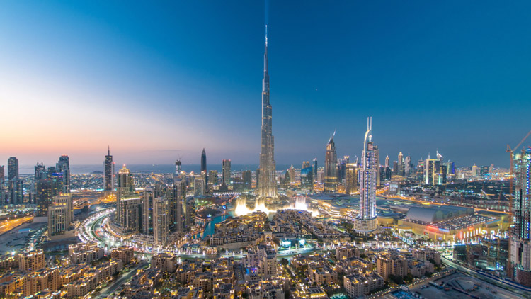 Johnny FPV - Diving Burj Khalifa in Dubai